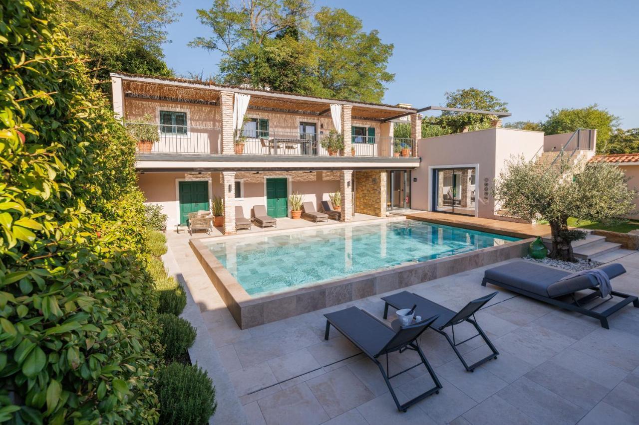 Vila Robida & Spa Črni Kal Exterior foto